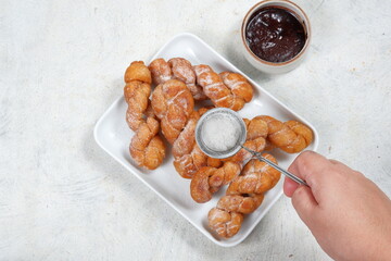 Korean Twisted doughnuts (donut) or Bread Stick, Wang kkwabaegi (kkwabaegi ) also known in the philippines as a Shakoy or pilipit