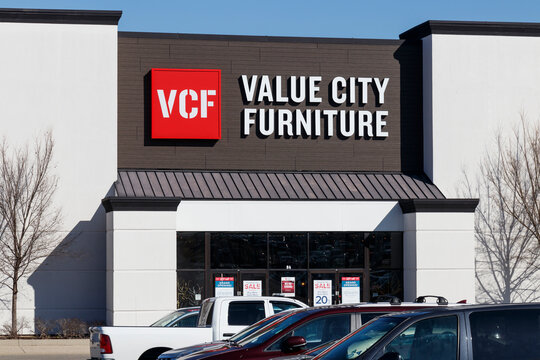 Value City Furniture strip mall location. VCF is a subsidiary of Schottenstein Stores.
