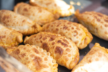 empanadas argentina recien horneadas