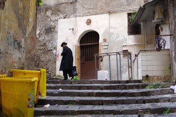 Promenade dans le quartier de Pizzofalcone