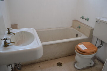 Ba&ntilde;o completo