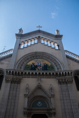 Bari, Chiesa Sacro Cuore, 18 Ago 2021, facciata superiore con mosaico in oro, Puglia, Italia, Sud