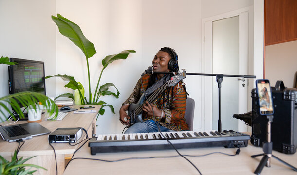  Virtual Concert Of Black Man Playing Guitar