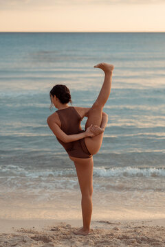 Ballerina by the sea