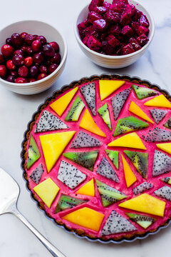 Geometric Tart with bowls
