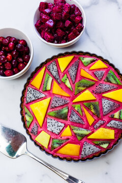 Geometric Tart with spoon and bowls