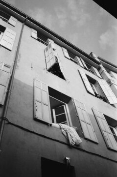 Windows in Black and White