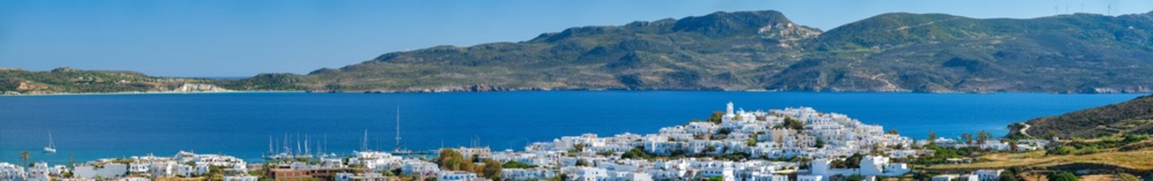 Остров Милос в Эгейском море