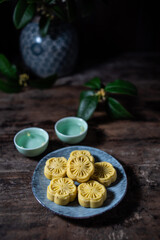 Autumn delicacies sweet-scented osmanthus cake and sweet-scented osmanthus tea