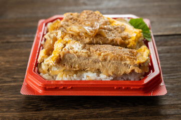 カツ丼弁当