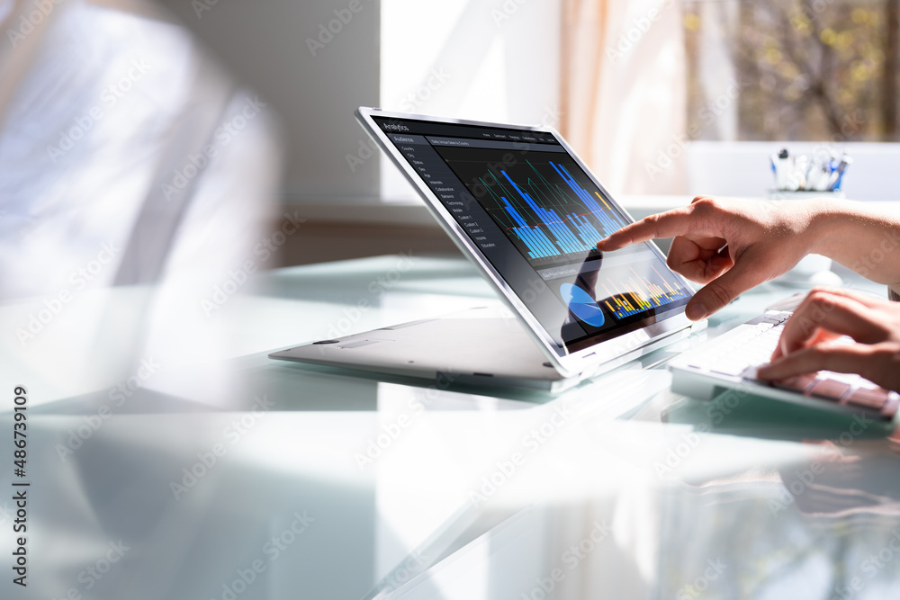 Poster Data Analyst Using Data Analytics
