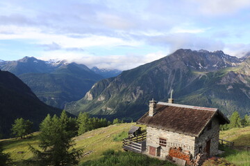 Refuge Giorgio Bertone à Courmayeur en Italie , Etape du tour du Mont Blanc 
