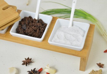 White Chinese ceramic kitchen condiment container