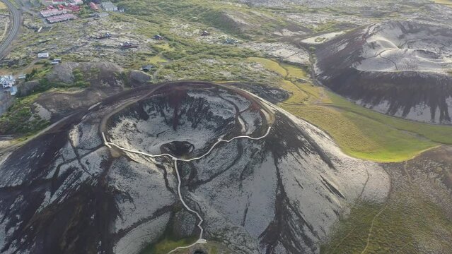 Gr&aacute;br&oacute;k Volcano Iceland, Grabrok