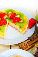 kiwi and strawberry pie tart