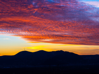 Obraz premium Red sky at the sunset