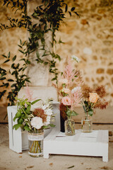 Fototapeta na wymiar Décoration de mariage florale