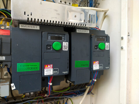 electric inverter for controlling the electric current and power for industrial . A frequency converter - rectifier.Electric Variable speed