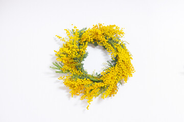Obraz premium Mimosa wreath