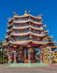 Fototapeta premium stunning chinese temple in thailand