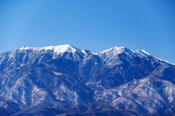 冬の南アルプス　鳳凰三山　北杜市から　山梨県