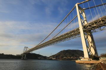 福岡県北九州市　和布刈観潮遊歩道から見た関門橋