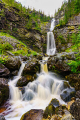 Obraz premium Wasserfall Fettjeallet Schweden