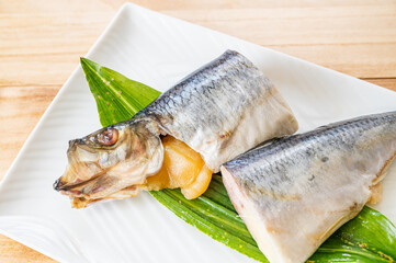 脂たっぷりの子持ち丸干しニシン