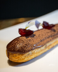 Eclair al cioccolato 3