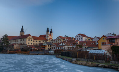Fototapeta na wymiar Telc old historical town in winter frosty morning before sunrise