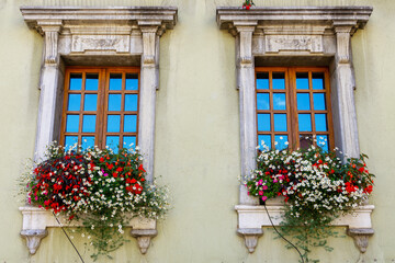 Fototapeta na wymiar Facade of house in Annecy