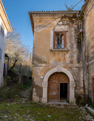 Fototapeta na wymiar Typical abandoned house of the historic centers of Irpinia. Southern Italy.