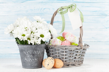 Fototapeta na wymiar Easter greeting card with easter eggs