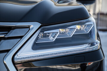 Obraz na płótnie Canvas xenon headlight new car