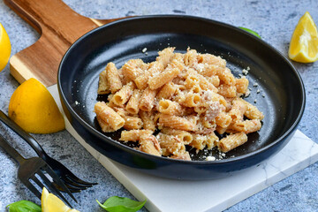   Gluten free Chickpea pasta.Fresh  low carb  high protein pasta rigatoni with  cream sauce  ,  tuna , parmesan cheese ,olive oil and black pepper)  Ketogenic diet pasta 