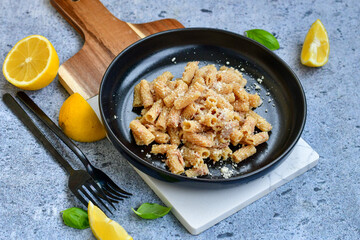   Gluten free Chickpea pasta.Fresh  low carb  high protein pasta rigatoni with  cream sauce  ,  tuna , parmesan cheese ,olive oil and black pepper)  Ketogenic diet pasta 