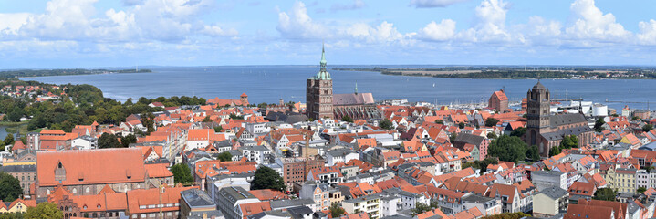Naklejka na ściany i meble Stralsund Panorama Altstadt