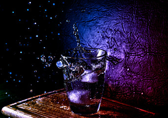 Splash with a glass of water and ice - Interior session