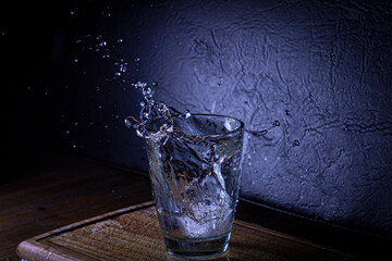 Splash with a glass of water and ice - Interior session