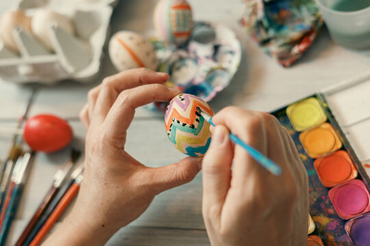 Process of painting easter egg