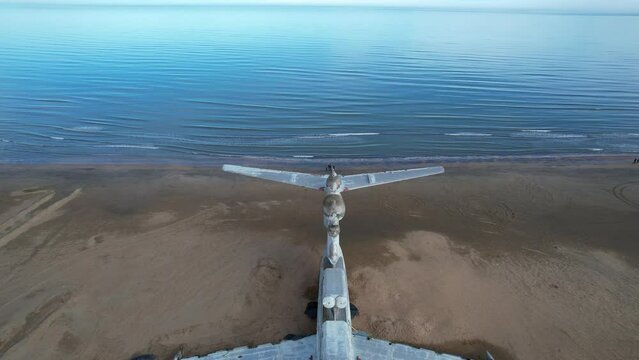 Rocket ekranoplan project 903 "Lun"