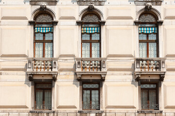 Fototapeta na wymiar Building with balconies, Venice, Italy