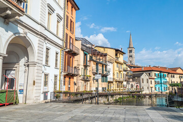 Fototapeta na wymiar The historic center of Omegna with beautiful buildings near the river