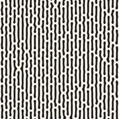 Vector seamless pattern. Repeating geometric elements. Stylish monochrome background design.