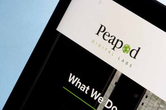 Portland, OR, USA - Feb 3, 2022: Homepage of Peapod Digital Labs is seen on a computer. Peapod is an Ahold Delhaize USA company serving as the engine that powers e-commerce and digital strategies.