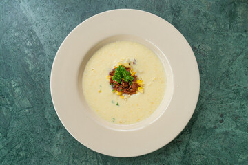corn soup with crispy bacon