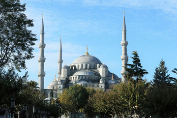 Fototapeta na wymiar Sunny Afternoon View at Blue Mosque Palace Located in Istanbul Turkey