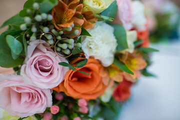 delicate and beautiful wedding flowers