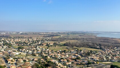 vue aérienne de Montpellier, Lattes et Mauguio dans le sud de la France en Occitanie