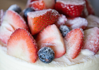 cake with strawberries, white cream, summer, delicious, sweet